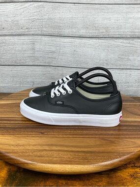 Vans Authentic Lace Up Black Leather Piercing Sneakers Women’s Shoe Size 7.5
